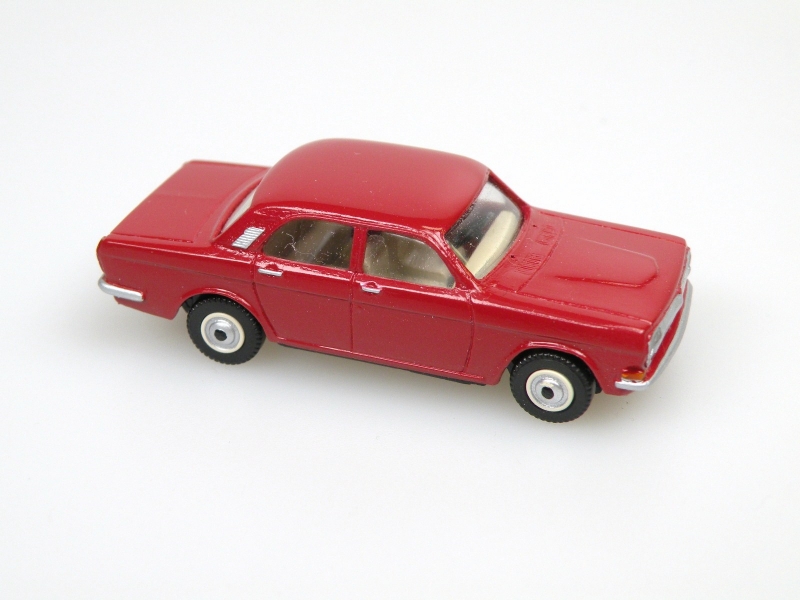 1970 GAZ 24 Limousine (tmavě červená)