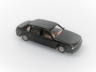 1997 T 700 (černá)