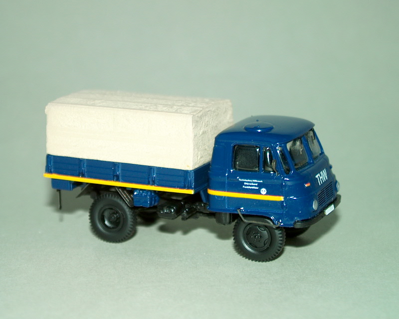 1977 Robur Lo2002A MTW (THW) -blue